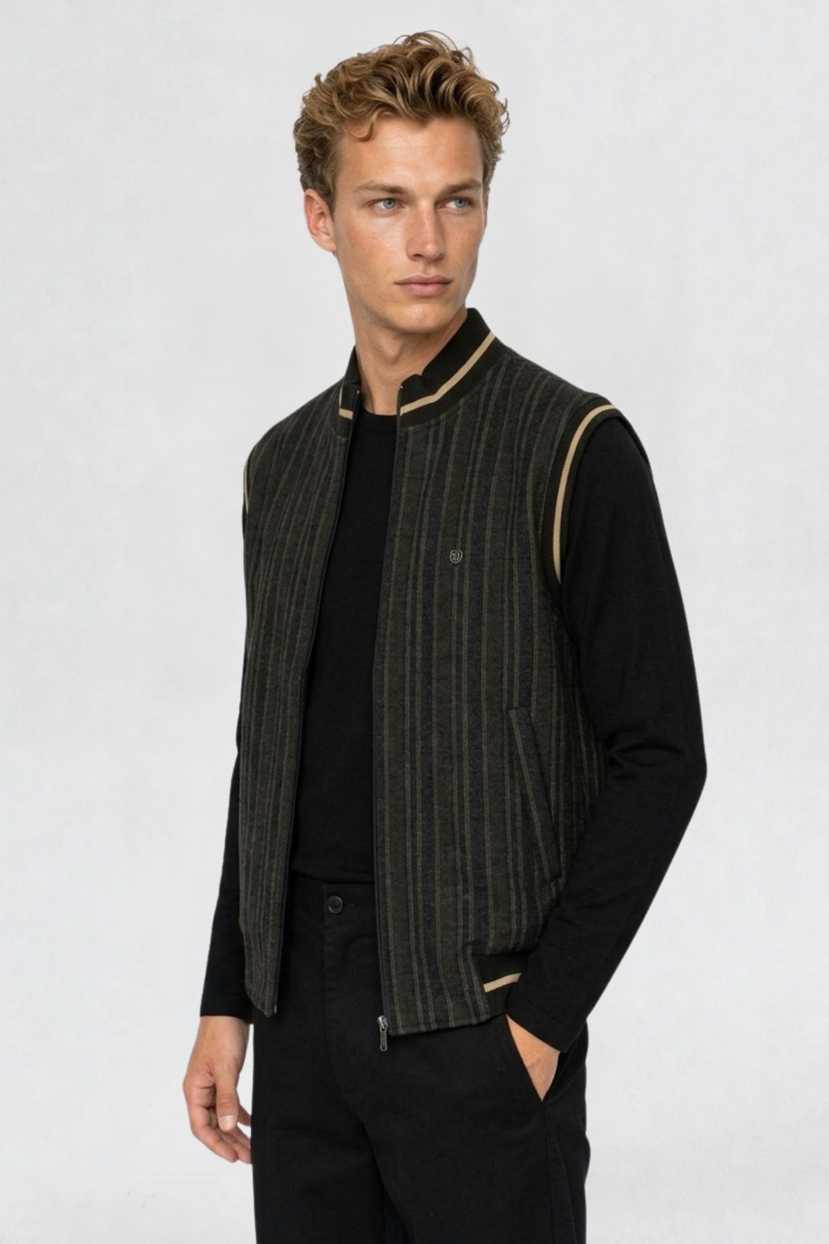 RFORTUNE men's black mandarin collar half sleeve jacket, side view, tan-trimmed collar and zip front